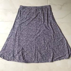 Jones Wear Midcalf Skirt Size Small